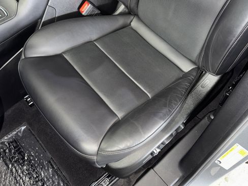 Used 2023 Cadillac XT4 Sport image 33