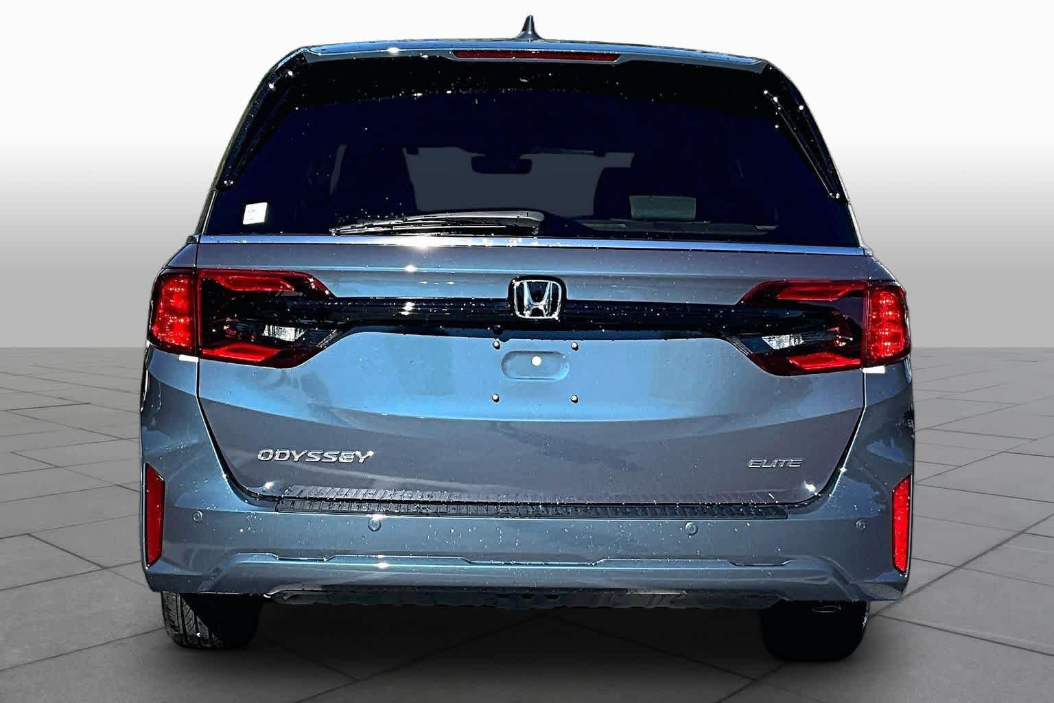 New 2027 Honda Odyssey Elite image 4
