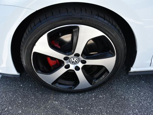 Used 2015 Volkswagen GTI S image 28