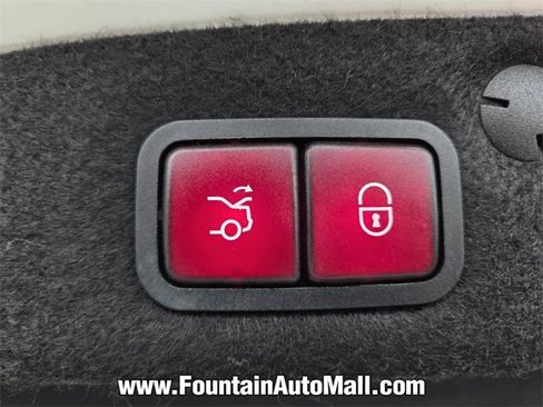 Used 2019 Mercedes-Benz C 300 Sedan image 16