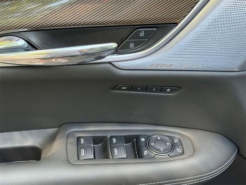 Certified 2025 Cadillac XT6 Premium Luxury w/ Platinum Package image 22