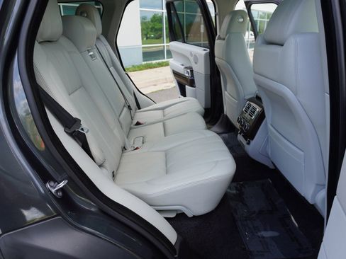 Used 2016 Land Rover Range Rover HSE AWD/4WD image 12