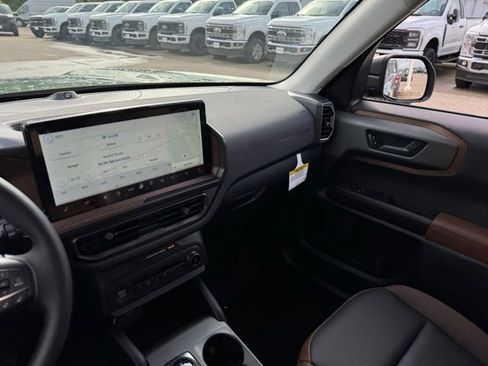 New 2025 Ford Bronco Sport Outer Banks w/ Outer Banks Tech Package+ image 14