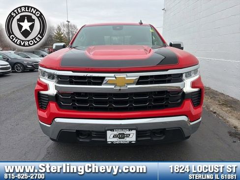 Used 2022 Chevrolet Silverado 1500 LT w/ Z71 Off-Road Package image 8
