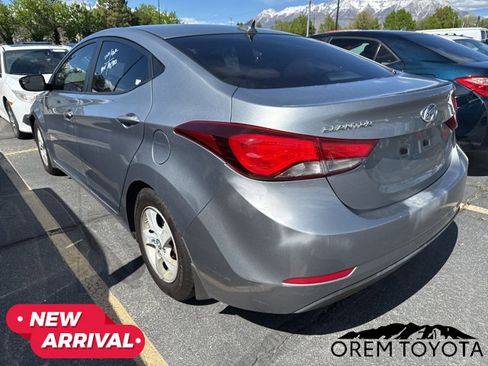 Used 2015 Hyundai Elantra SE FWD image 3