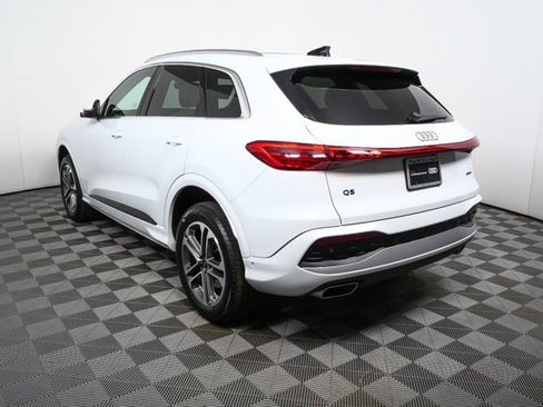 Certified 2025 Audi Q5 Premium w/ Convenience Package image 30