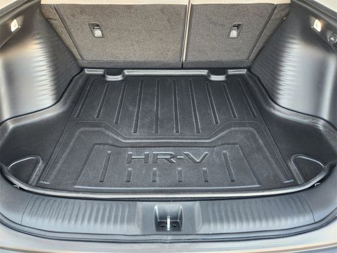 Certified 2024 Honda HR-V LX image 30