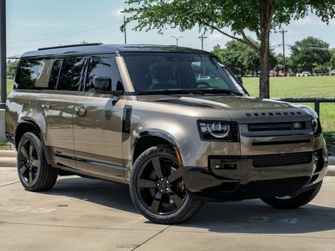 New 2026 Land Rover Defender 130 X-Dynamic SE AWD/4WD image 6