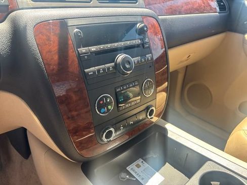 Used 2008 Chevrolet Silverado 2500 LTZ w/ Safety Package AWD/4WD image 12