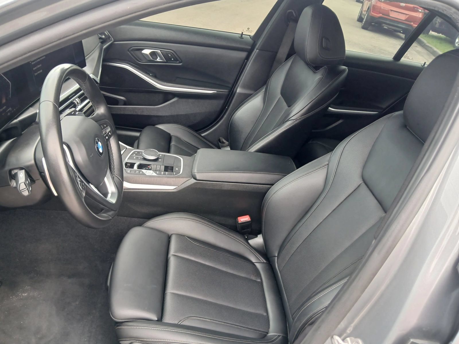 Used 2024 BMW 330i Sedan w/ Convenience Package RWD image 8