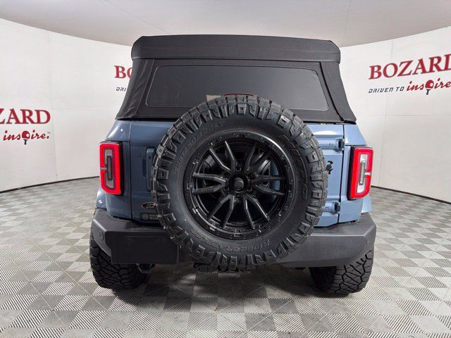 Used 2025 Ford Bronco Outer Banks AWD/4WD image 12
