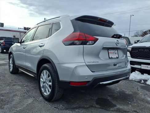 Used 2020 Nissan Rogue SV image 20