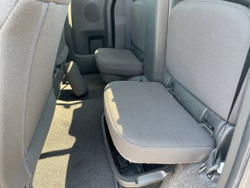 Used 2018 Nissan Frontier SV w/ Value Truck Package image 11