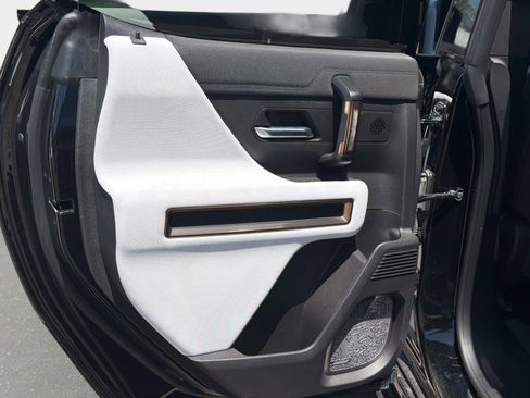 Used 2024 GMC Hummer EV 2X AWD/4WD image 12