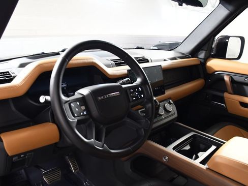 Used 2024 Land Rover Defender 110 X AWD/4WD image 12