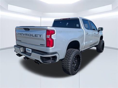 Used 2021 Chevrolet Silverado 1500 RST w/ LPO, Blackout Package image 4