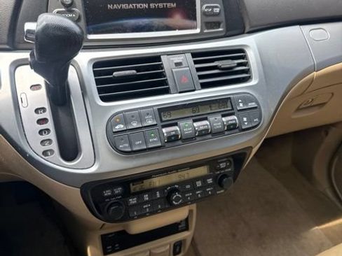 Used 2010 Honda Odyssey Touring image 8