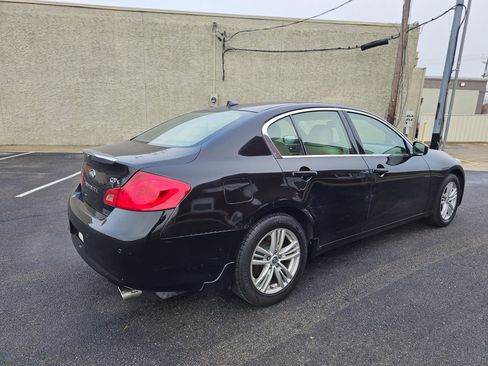 Used 2012 INFINITI G37 G37x Sedan 4D w/ Premium Pkg image 4