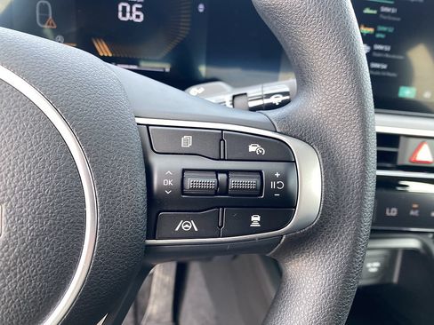 New 2026 Kia K5 LXS FWD image 15