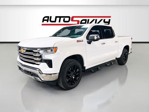 Used 2025 Chevrolet Silverado 1500 LTZ w/ LTZ Premium Package AWD/4WD image 3