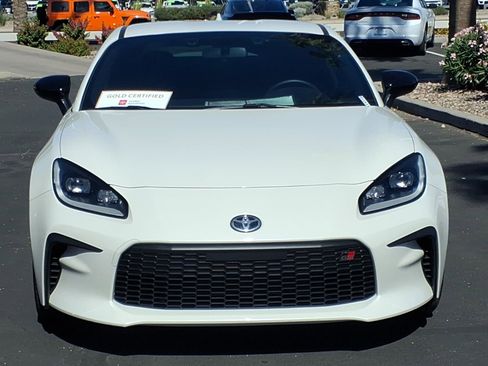 Certified 2024 Toyota GR86 Premium RWD image 2