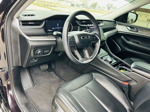 Used 2022 Jeep Grand Cherokee L Limited image 18