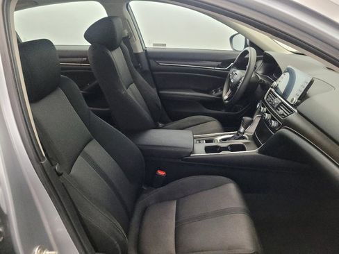 Used 2019 Honda Accord EX image 21