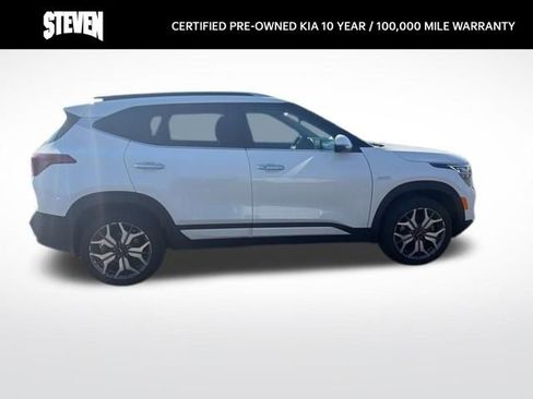 Certified 2023 Kia Seltos SX w/ SX Sunroof Package AWD/4WD image 7
