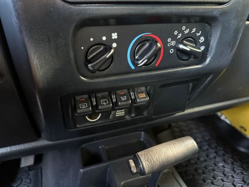 Used 2006 Jeep Wrangler Rubicon w/ Security Group AWD/4WD image 20