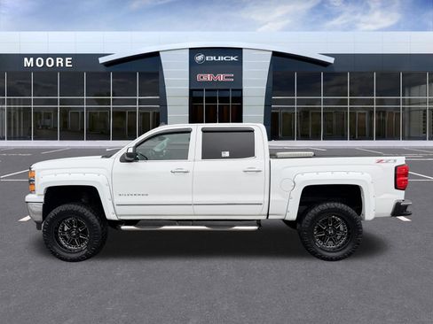 Used 2015 Chevrolet Silverado 1500 LTZ Z71 w/ LTZ Plus Package AWD/4WD image 6