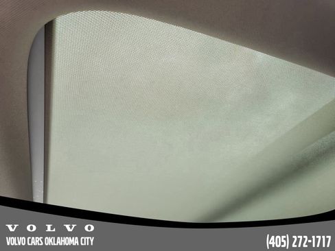 Certified 2025 Volvo XC60 T8 Plus w/ Protection Package Premier image 24