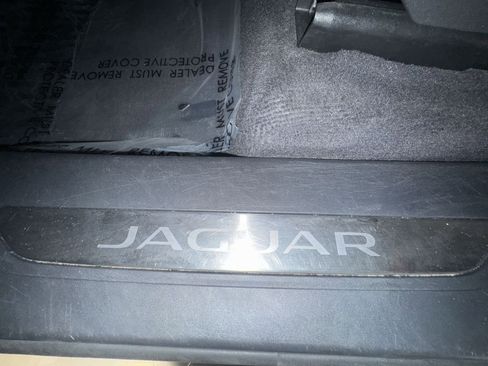 Used 2025 Jaguar F-PACE R-Dynamic S image 18