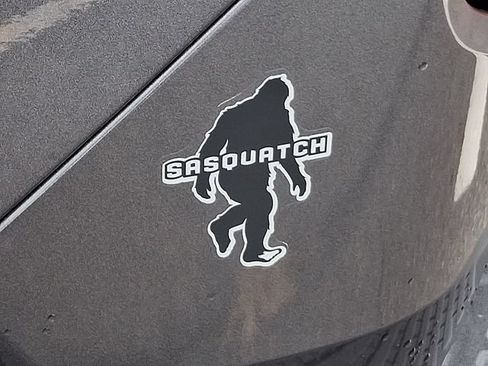 Used 2025 Ford Bronco Heritage Edition AWD/4WD image 38