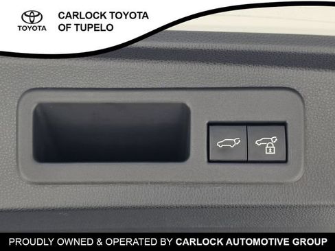 Used 2025 Toyota 4Runner TRD Off-Road Premium AWD/4WD image 35