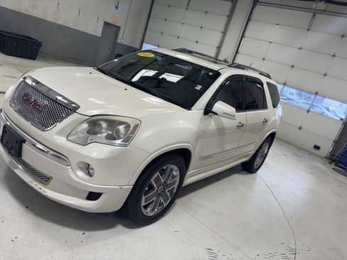 Used 2012 GMC Acadia Denali image 3