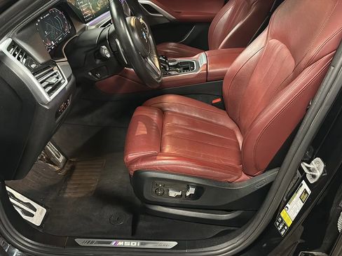 Used 2022 BMW X6 M50i w/ Parking Assistance Package image 9