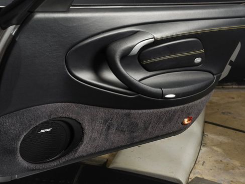 Used 2005 Porsche 911 Turbo image 22