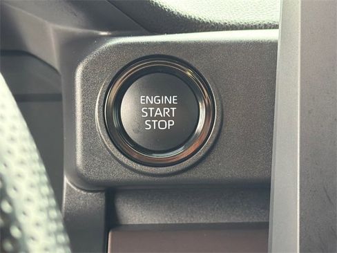 Used 2025 Toyota Tacoma SR5 image 26