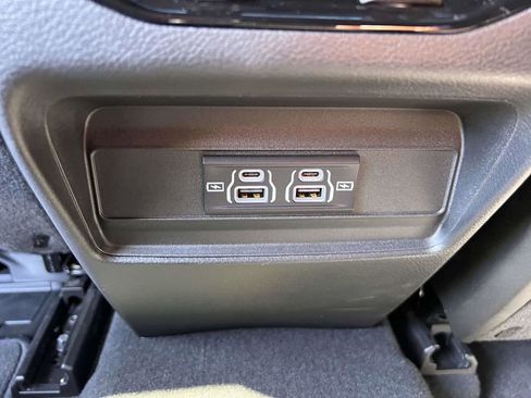 Used 2025 Jeep Grand Cherokee Laredo X image 18