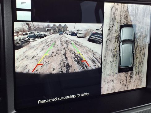 Used 2022 Ford Bronco Badlands image 8