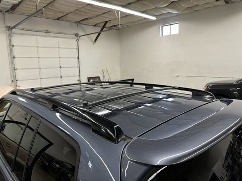 Used 2005 Toyota Highlander Limited image 30