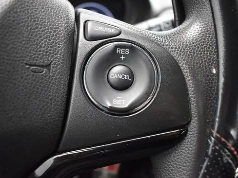 Used 2017 Honda HR-V LX image 23