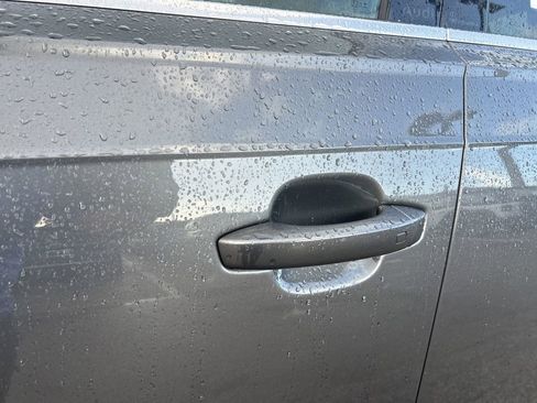 Used 2025 Audi Q7 3.0T Premium Plus image 21