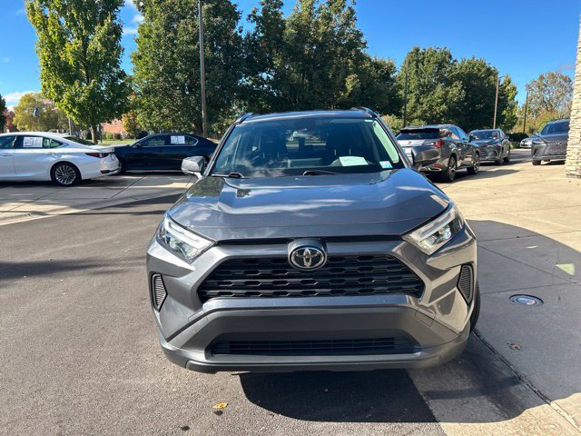 Used 2017 Toyota Highlander Limited w/ Protection Package #3 AWD/4WD image 2