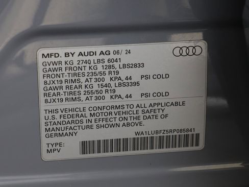 Used 2024 Audi Q4 e-tron Premium Plus w/ Premium Plus image 26