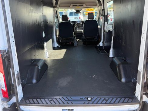 Used 2020 Ford Transit 250 Medium Roof w/ Load Area Protection Package image 18