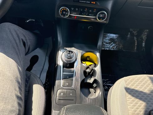 Used 2020 Ford Escape SE AWD/4WD image 22