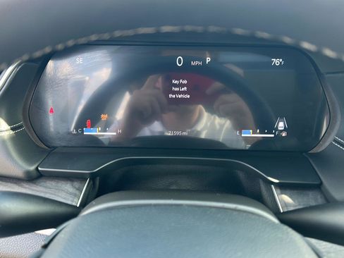 Used 2024 Jeep Grand Cherokee Limited image 13