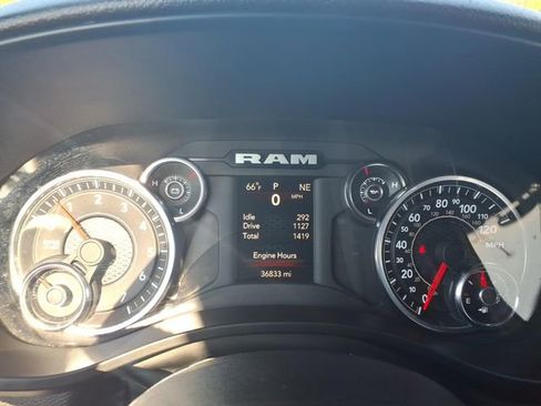 Used 2023 RAM 1500 Big Horn AWD/4WD image 30