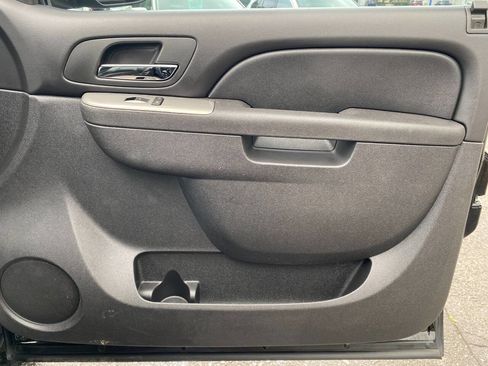 Used 2011 Chevrolet Tahoe LT w/ Suspension Package, Off-Road image 32